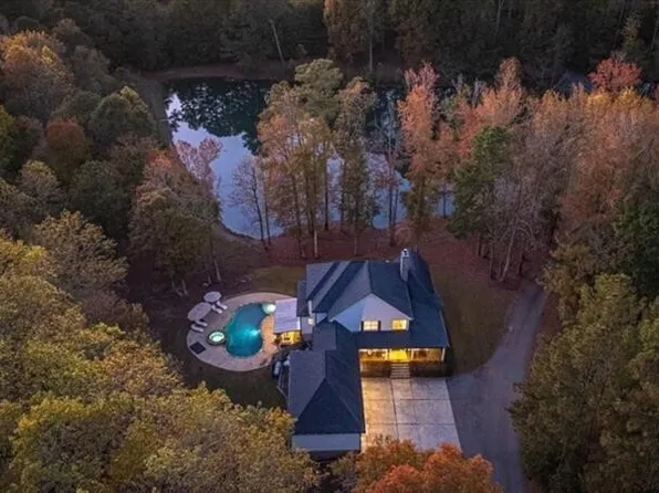 3055 Spring Hill Dr, Monroe, GA 30656