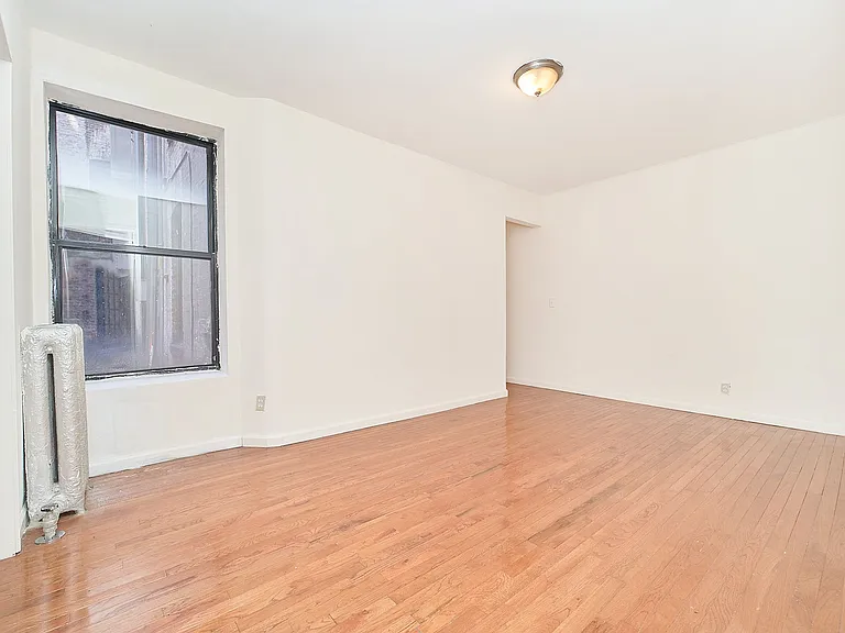 1590 Amsterdam Ave #2 — Photo 7