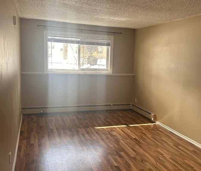 1013 Lansdowne Ave #103 — Photo 2