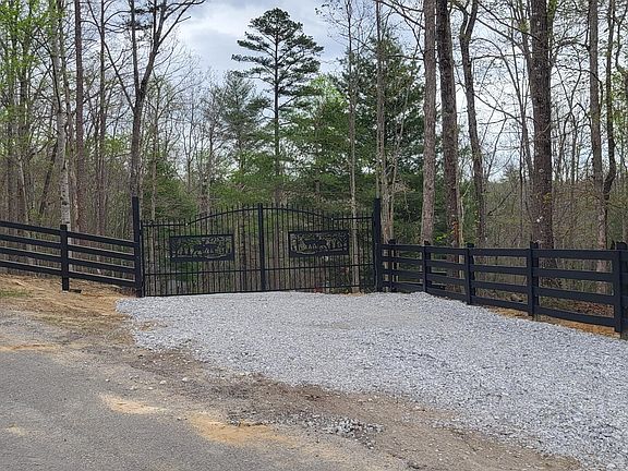 2nd image of 170 Saddle Dr