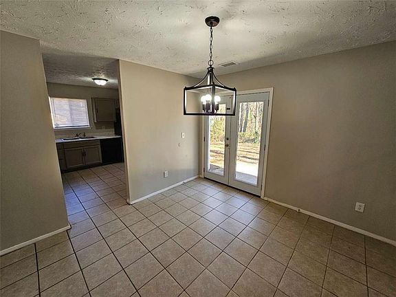 4th image of 1037 Forest Path