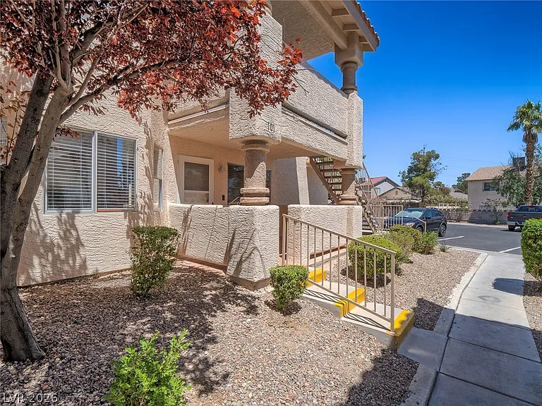 912 Boulder Springs Dr #101 — Photo 2