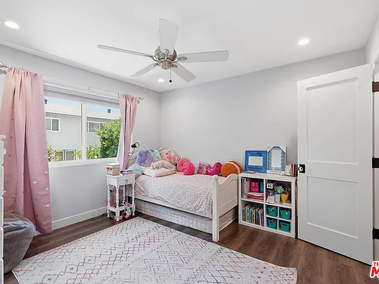 5516 Bluebell Ave — Photo 20