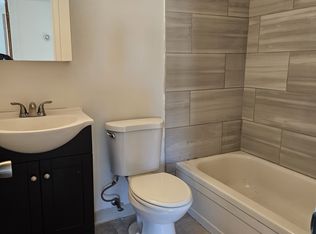 18891 Detroit Ext APT 201, Lakewood, OH 44107