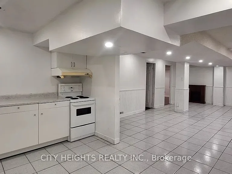 120 Littles Rd #BASEMENT — Photo 5