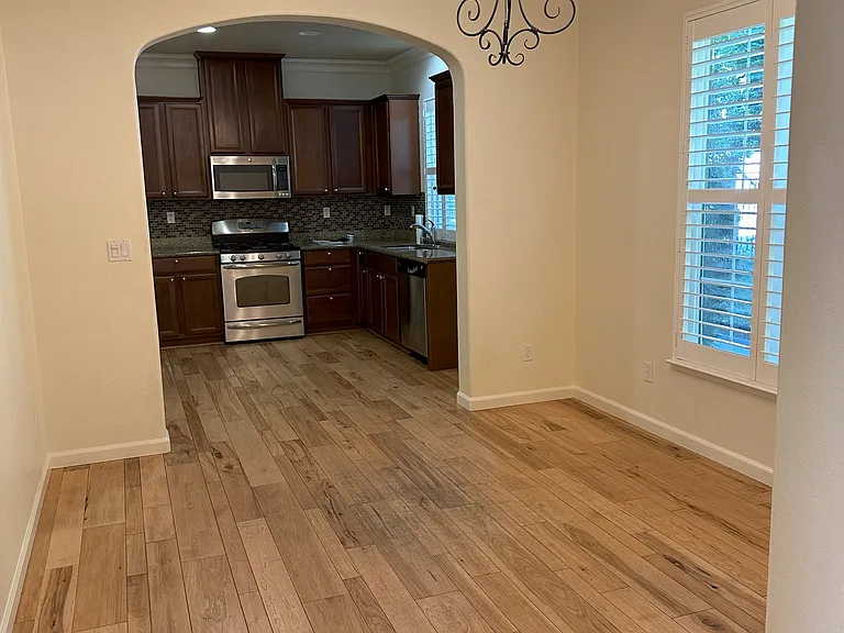 212 Chambord Way #212 — Photo 3
