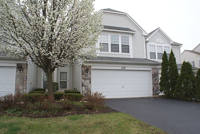 1st image of 137 W Buckingham Dr