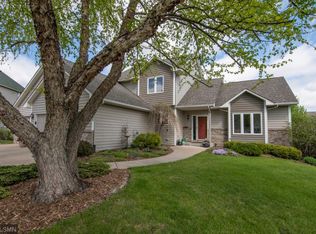 16561 Lake Ridge Dr, Maple Grove, MN 55311