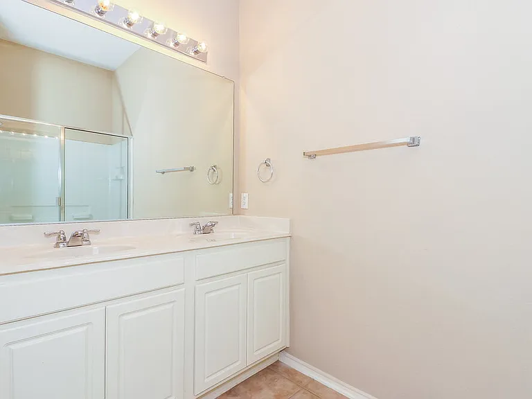 1235 Sweetwater Dr — Photo 10