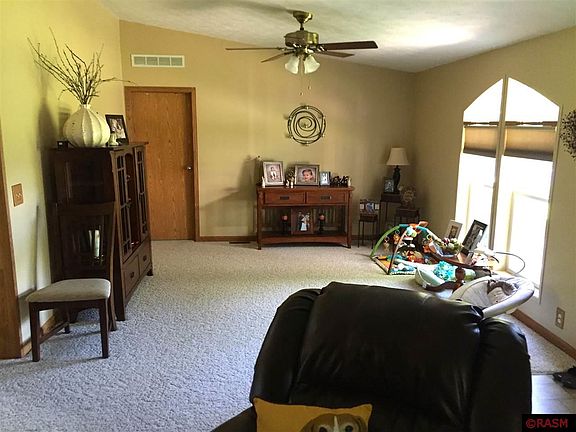 4th image of 24565 Hardeggers Dr