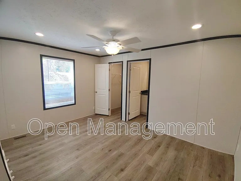 120 Terry Blvd #4 — Photo 16