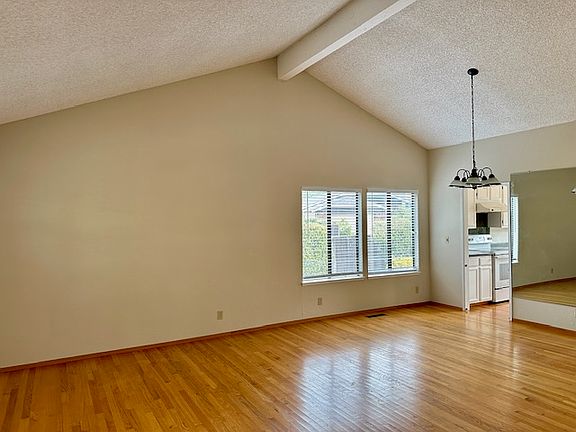 3rd image of 744 Portswood Dr