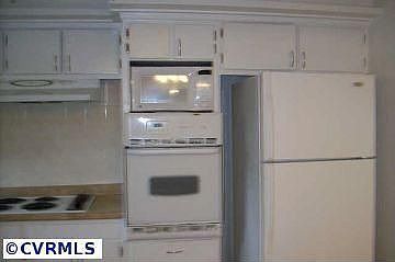 5th image of 3831 Baronet Dr