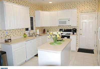 3rd image of 3819 Highland Dr