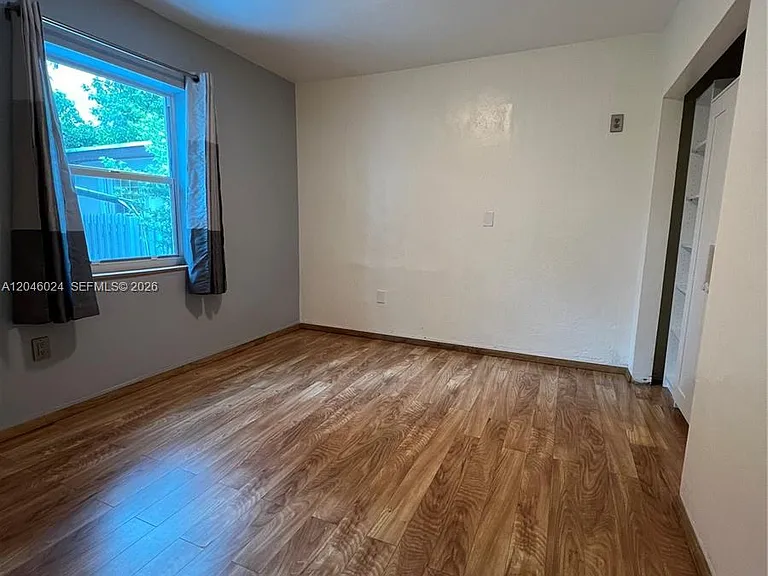 4775 SW 6th St — Photo 4