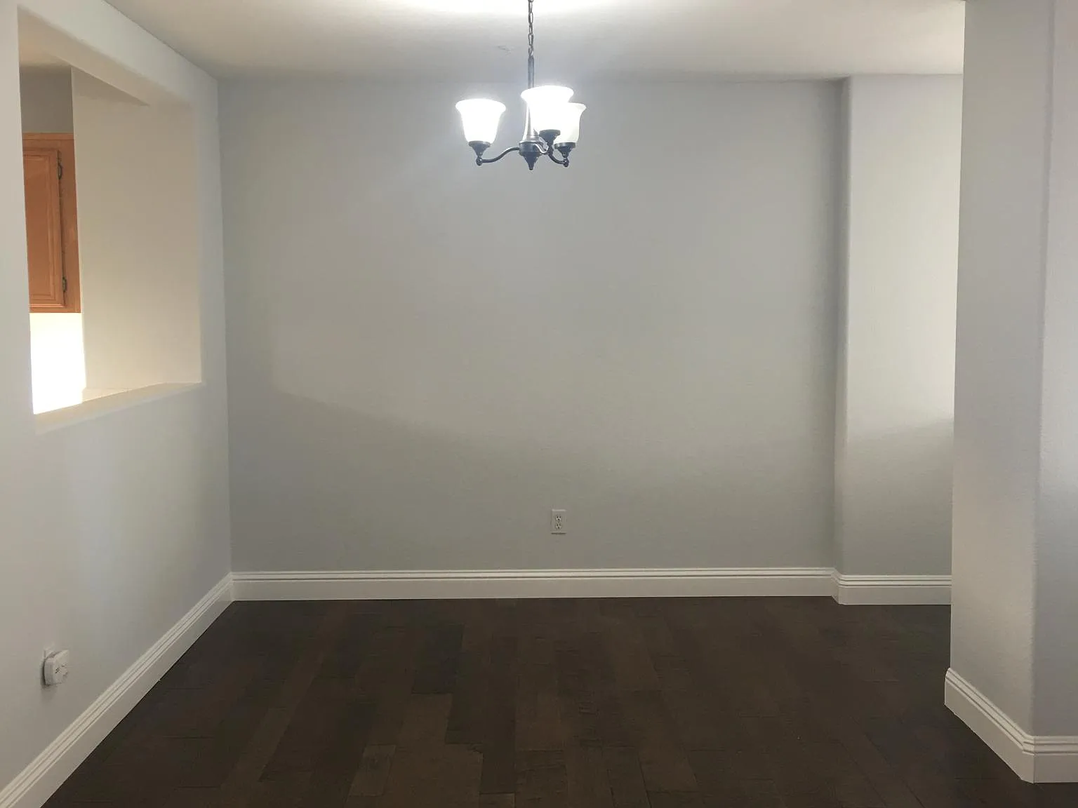 3 bed, 2.5 bath, 1390 sqft, $4,500 — Photo 4
