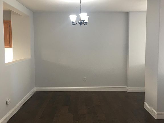4th image of 10340 Wateridge Cir