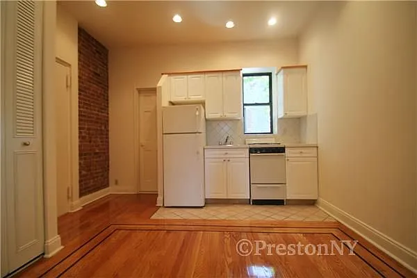 Rented by JM Preston Properties LLC | media 23