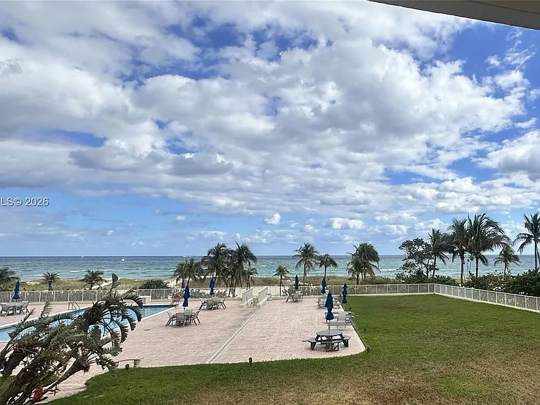 750 N Ocean Blvd #310 — Photo 36