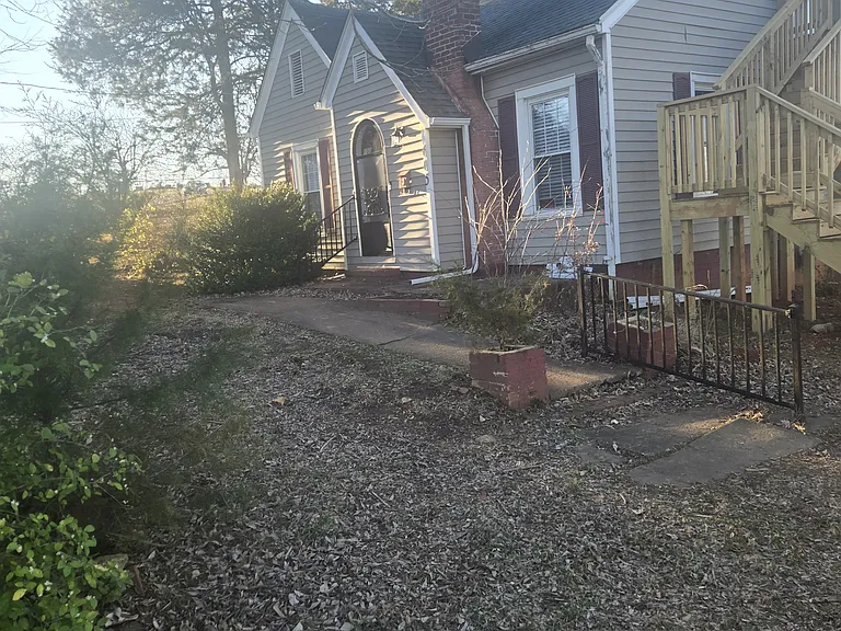 605 Valdese Ave #100 — Photo 2