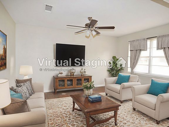 4th image of 1041 Livingston Dr