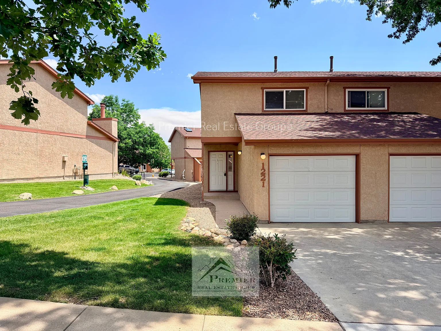 2 bed, 1.5 bath, 1116 sqft, $1,485 — Photo 1