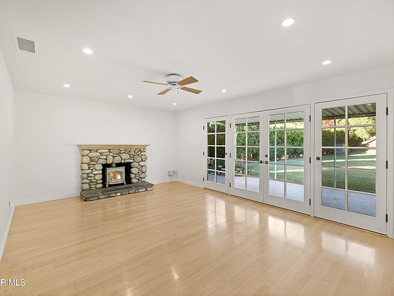 5th image of 2591 Sirius St