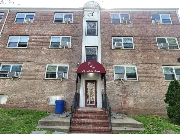 66-10 111th St #3B, Forest Hills, NY 11375