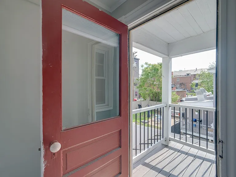 102 Wolfe St — Photo 24