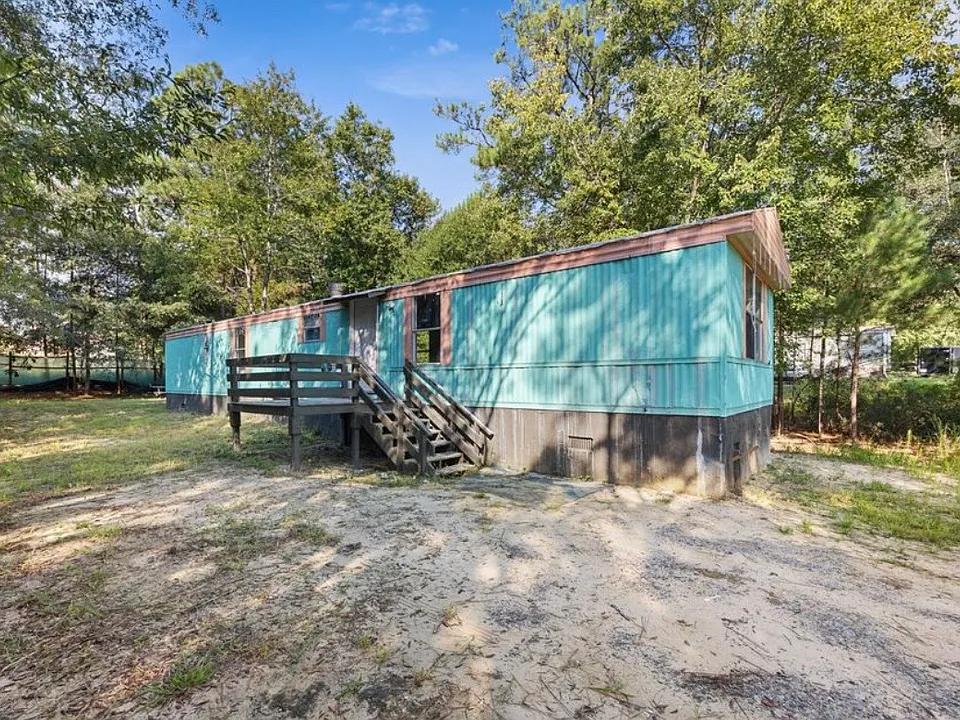 281 Holly Dr