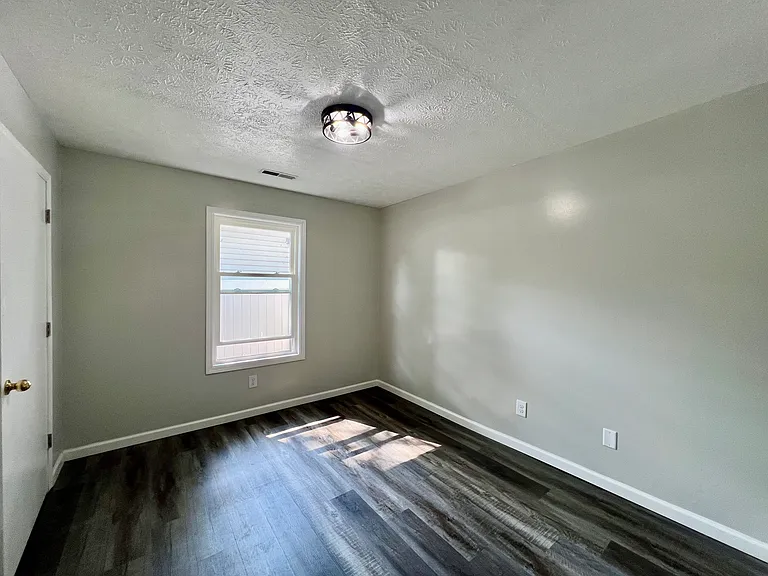 28 Sycamore Dr — Photo 20