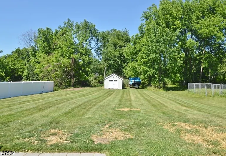 35 Troy Rd — Photo 17