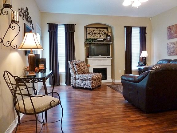 3rd image of 507 Spartan Dr APT 4102