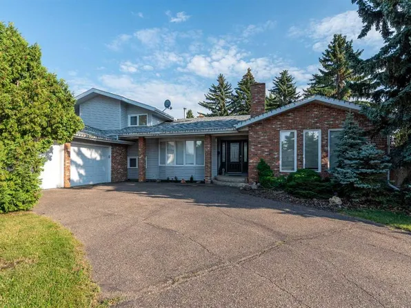 3003 W 55a Ave, Lloydminster, AB T9V 1S3