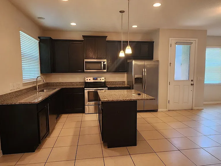 3672 Brighton Park Cir — Photo 8