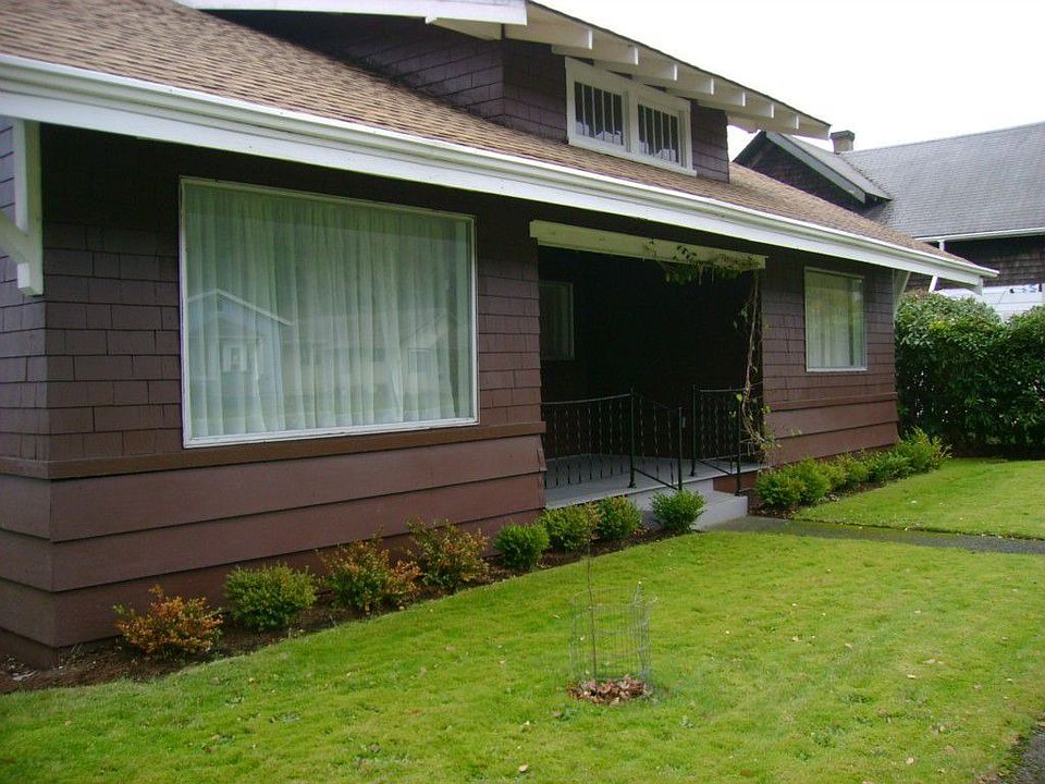 1st image of 2730 Sumner Ave