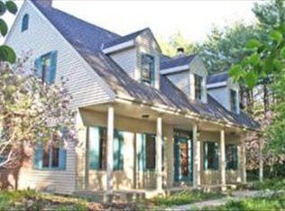 N11W31695 Pine Ridge Cir, Delafield, WI 53018