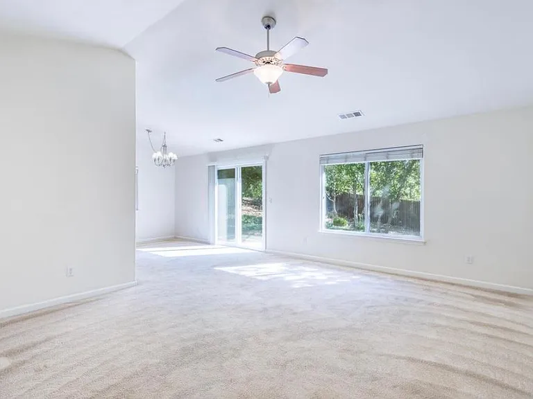 3993 Cambria Dr — Photo 7