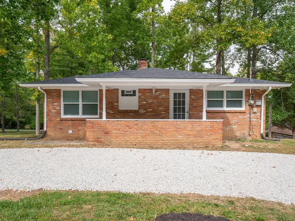 152 W Roszell Dr, Nineveh, IN 46164