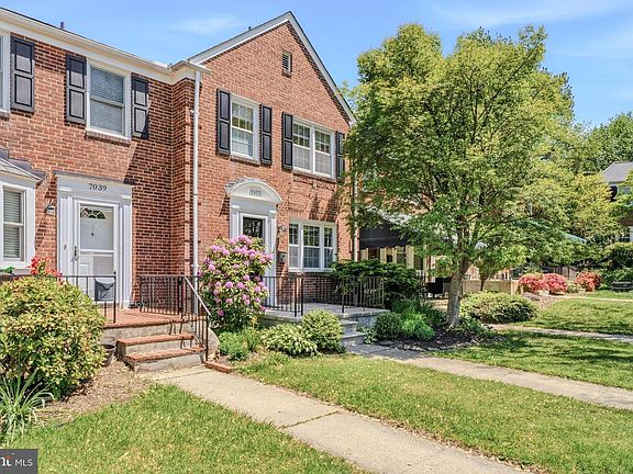 4th image of 7037 Heathfield Rd