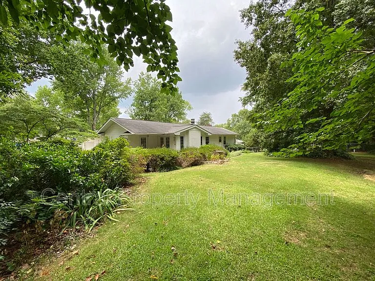 4724 Coach Hill Dr — Photo 44
