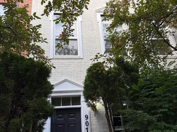 907 Pleasant Dr, Rockville, MD 20850