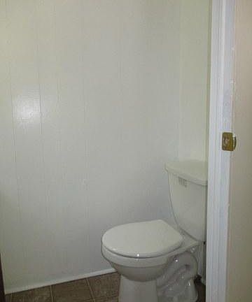 Full bath - partial view