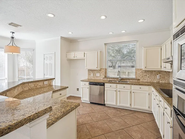 12831 Dove Point Ln — Photo 24