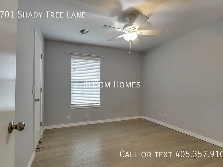 2701 Shady Tree Ln — Photo 19