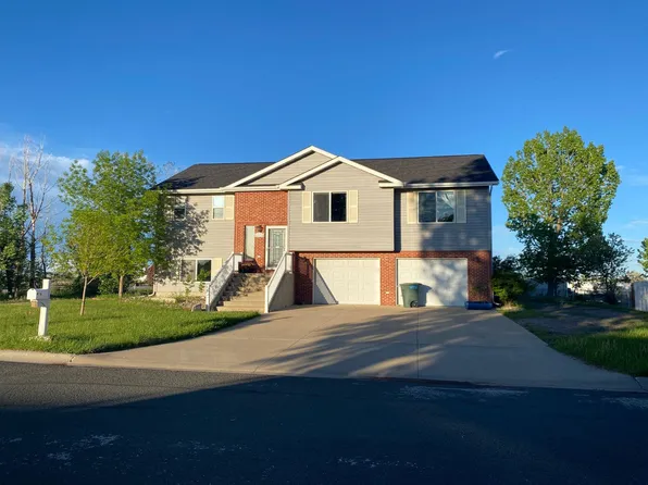 925 Cherry Ln, Gillette, WY 82716