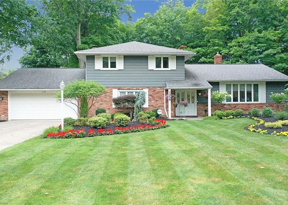 1st image of 1058 W Mill Dr