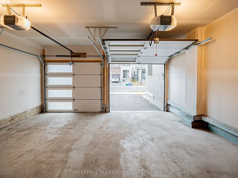 27 Clipper Ln — Photo 21