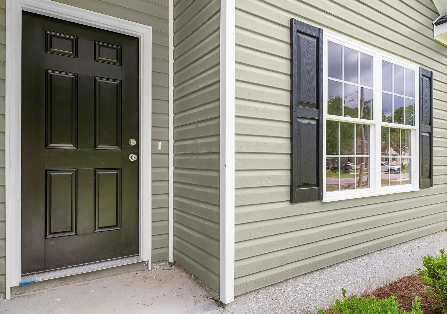Brand-New 3-Bedroom Richmond Hill Home with Modern Finishes — Photo 4