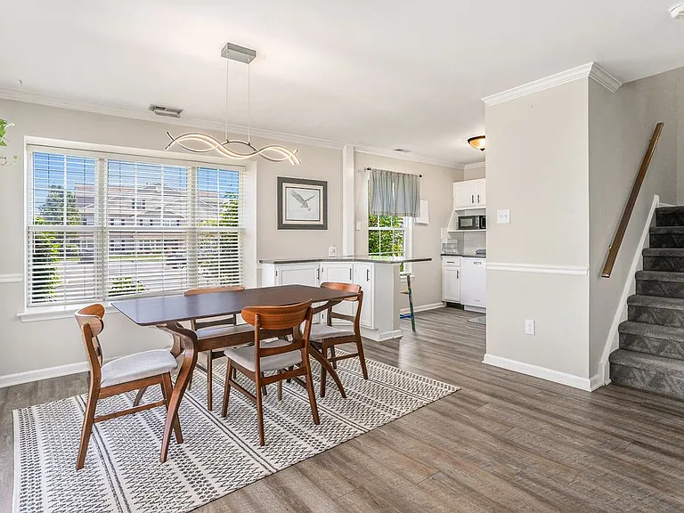 5905 Drawbridge Ct — Photo 14